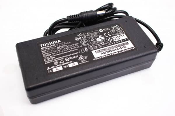 Punjač za laptop Toshiba 19V 4,74A 90W 5,5x2,5mm - Slika 3