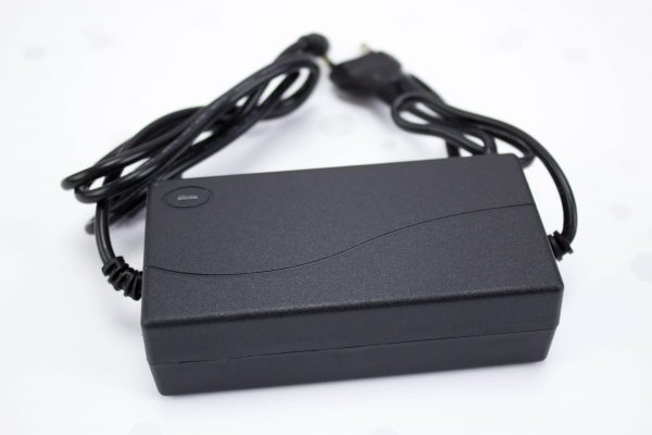 AC adaper 12V 5A PVC 60W LED videonadzor - Slika 5