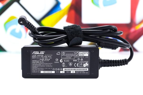 Punjač za laptop Asus 19V 2,1A 40W 2,5x0,7mm