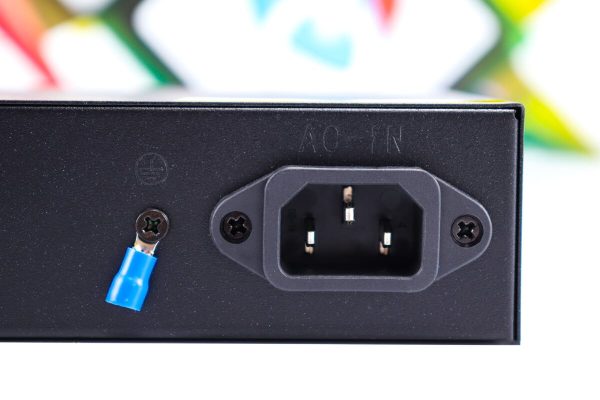 PoE switch (8+2 port) - Slika 5