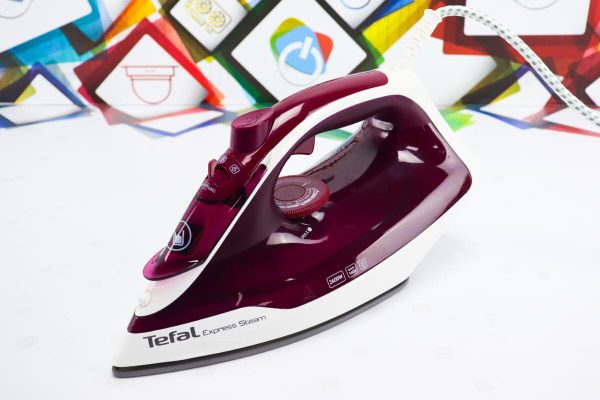 Pegla na paru Tefal Express Steam FV2836E0 2400W - Slika 2
