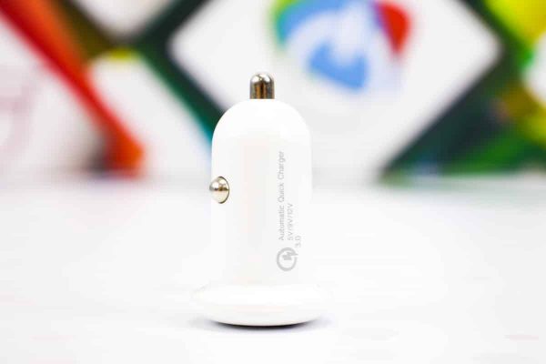 Brzi USB 3.0 auto punjač 5V3A 9V2A 12V quickcharge - Slika 2