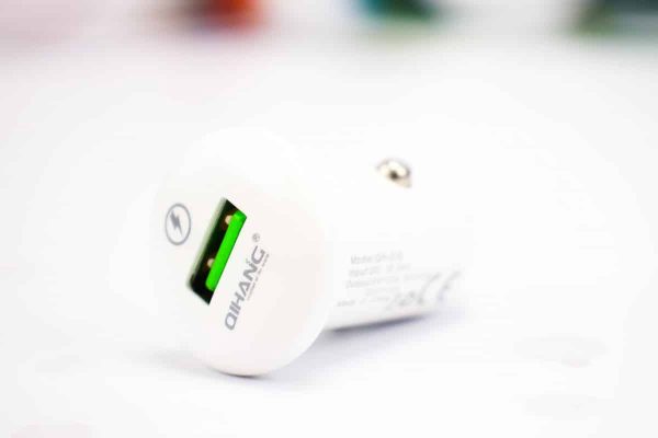 Brzi USB 3.0 auto punjač 5V3A 9V2A 12V quickcharge - Slika 4