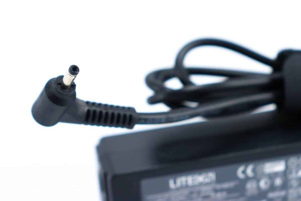 Punjač za laptop Acer 19V 2,1A 40W 3,0x1,1mm - Slika 5