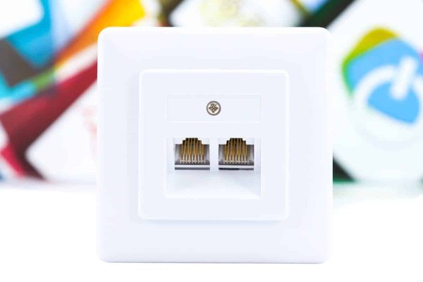 Telefonska ISDN mrežna utičnica ugradbena 2x RJ45