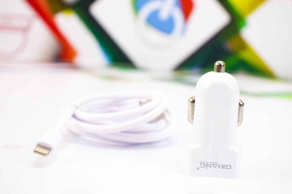 Auto punjač s kablom Lightning USB 3.0 QH-D05 - Slika 2