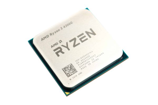 Procesor AMD Ryzen 3 4300G 4C/8T AM4 s coolerom - Slika 2
