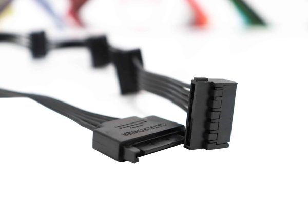 SATA 15 Pin Male to 5 SATA 15 Pin Female Power Connector Splitter Cable - Slika 2