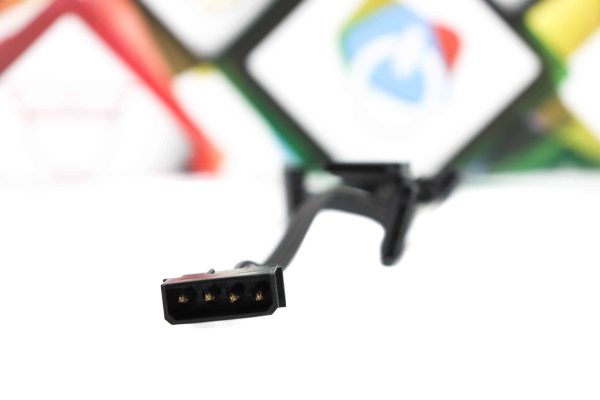 Kabal 4Pin female IDE to 5 SATA cable - Slika 2