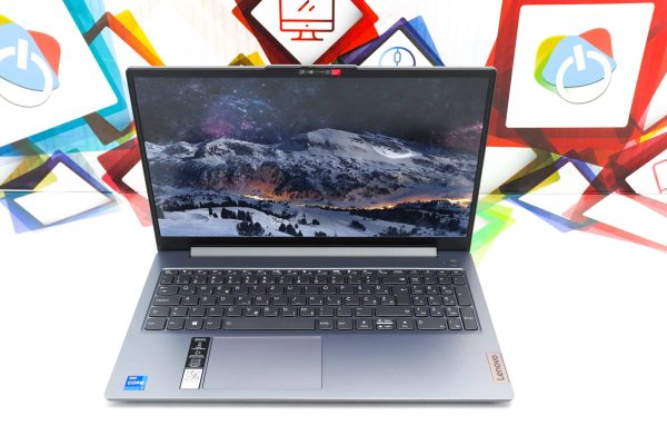 Laptop Lenovo IdeaPad Slim 3 15IRH8 i7-13620h 512GB SSD 16GB DDR5 15,6''