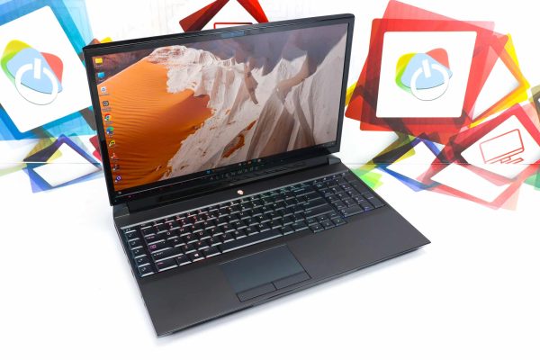 Laptop Dell Alienware P38E i7-9700K RTX 2070 2TB SSD 24GB DDR4 17,3'' - Slika 2